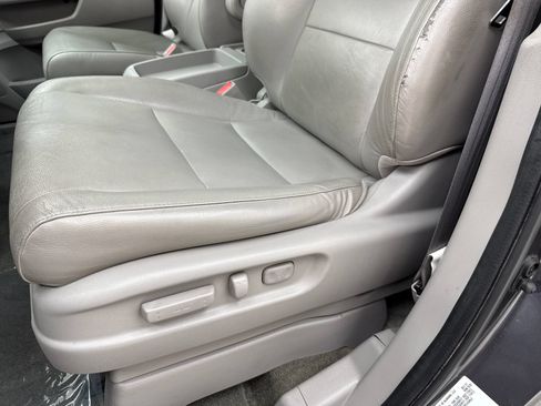 Used 2017 Honda Odyssey EX-L image 35