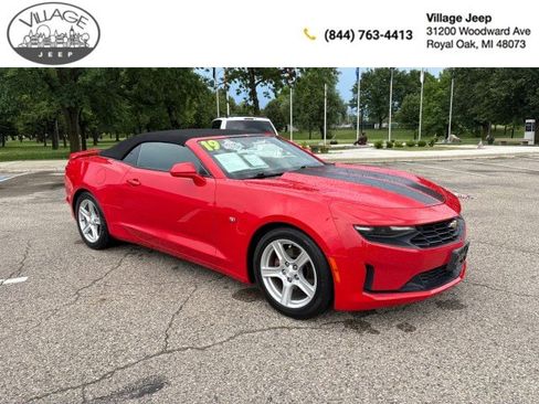 Used 2019 Chevrolet Camaro LT image 1