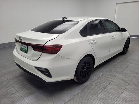 Used 2019 Kia Forte Sedan w/ Paint Protection Film Package image 9
