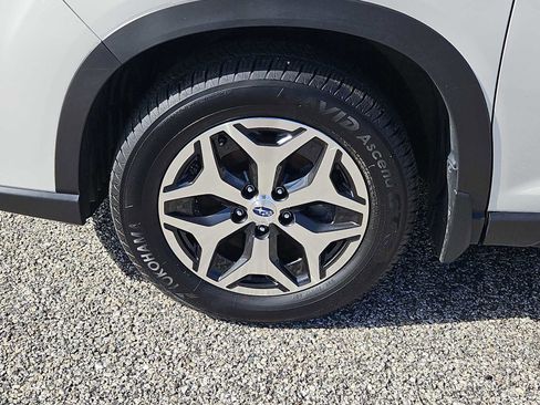 Used 2022 Subaru Forester Premium image 26