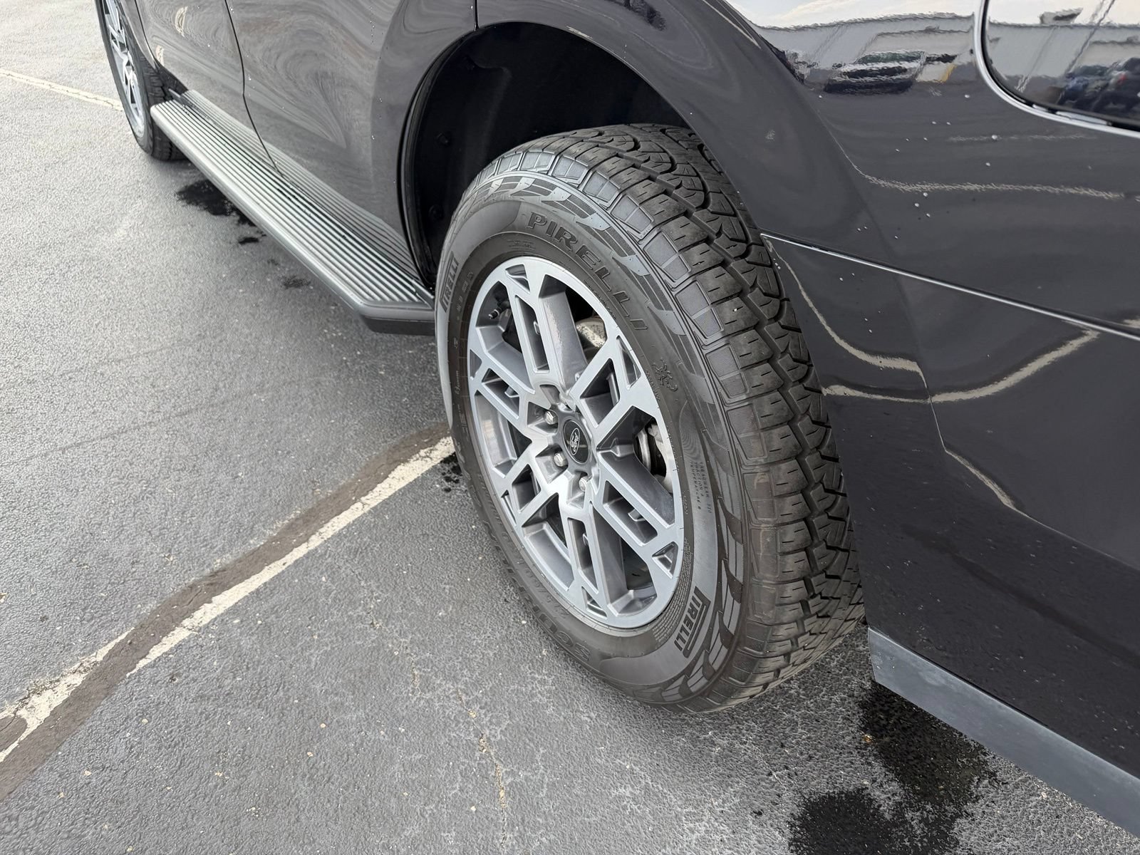 Used 2025 Ford Expedition Active AWD/4WD image 10