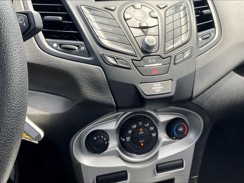 Used 2019 Ford Fiesta SE image 31
