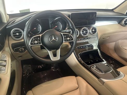 Used 2022 Mercedes-Benz GLC 300 image 25