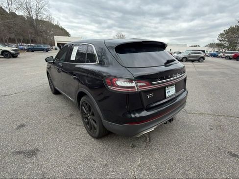 Certified 2022 Lincoln Nautilus Reserve w/ Equipment Group 202A image 7