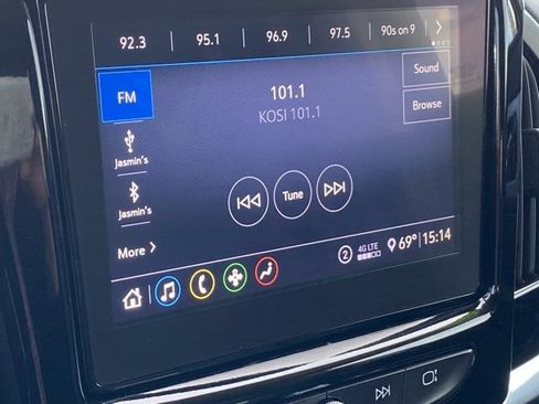 Used 2020 Chevrolet Traverse LT image 21