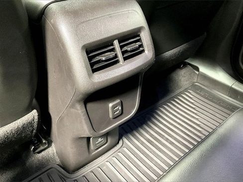 Used 2024 Chevrolet Equinox RS image 11