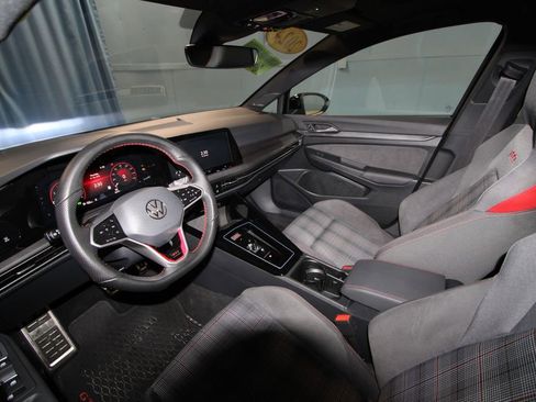 Used 2024 Volkswagen GTI SE image 2