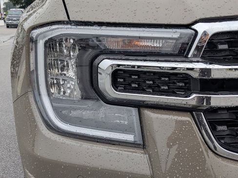 New 2025 Ford Ranger XLT w/ FX4 Off-Road Package image 10