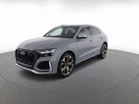 Used 2023 Audi RS Q8 w/ Executive Package image 2