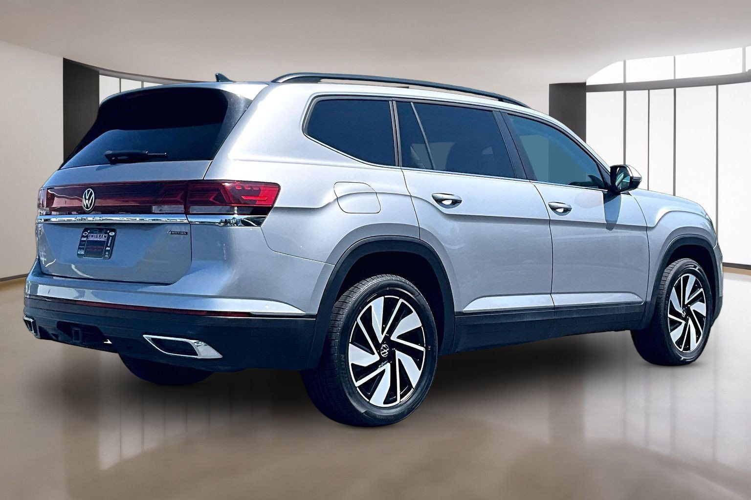 Used 2025 Volkswagen Atlas SE AWD/4WD image 7