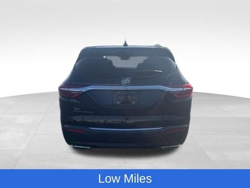 Used 2021 Buick Enclave Essence w/ Sound and Sites Package image 3