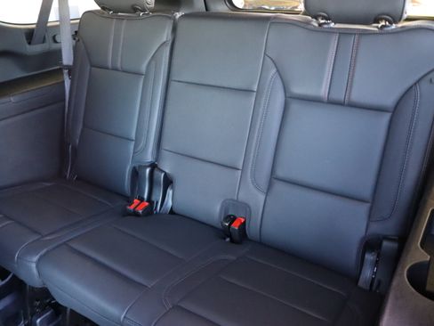 Certified 2025 Chevrolet Suburban RST w/ Comfort Package image 35