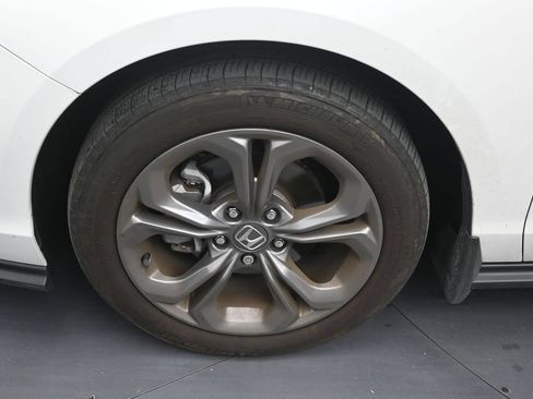 Used 2024 Honda Accord EX image 9