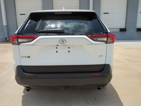 Certified 2024 Toyota RAV4 LE FWD image 7