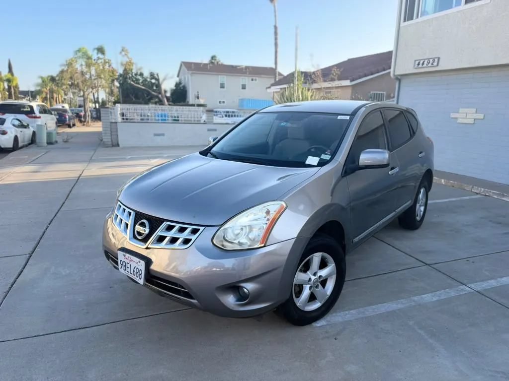 Used 2013 Nissan Rogue S w/ Special Edition Pkg AWD/4WD image 10