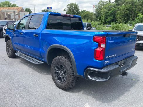 Used 2022 Chevrolet Silverado 1500 ZR2 w/ Technology Package image 6
