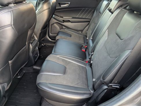 Used 2021 Ford Edge ST image 28