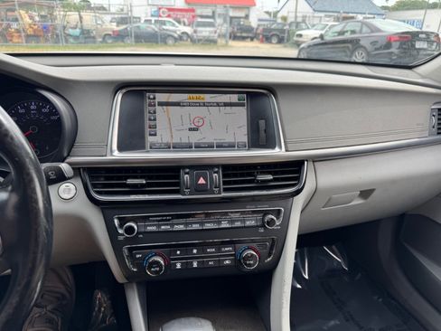 Used 2016 Kia Optima EX w/ Premium Package image 21