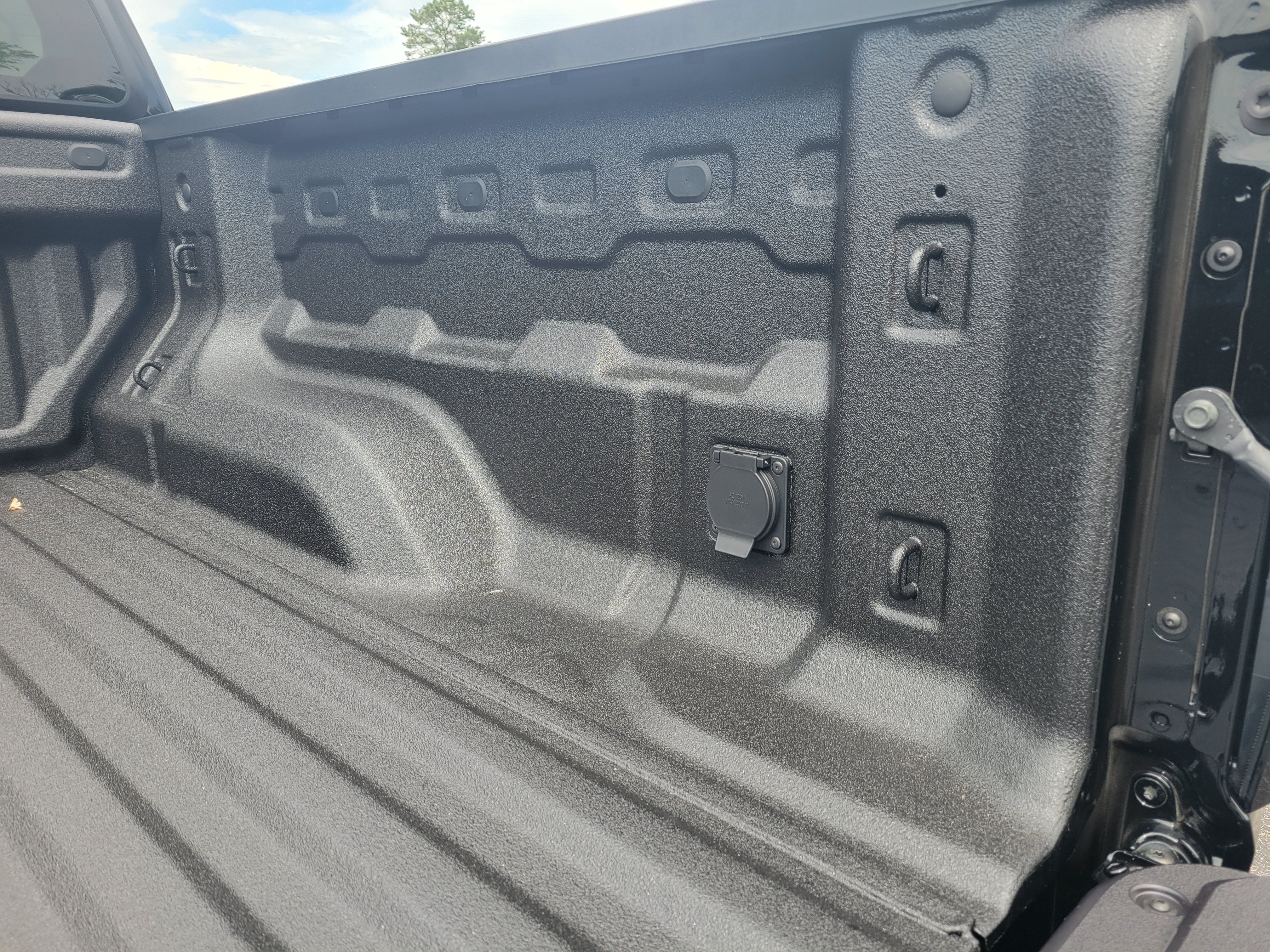 New 2026 Chevrolet Colorado LT w/ LT Convenience Package RWD image 8