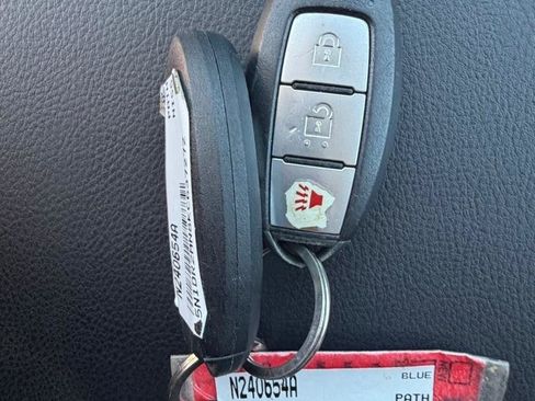 Used 2019 Nissan Pathfinder S FWD image 31