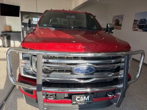 Used 2022 Ford F350 Platinum AWD/4WD image 2