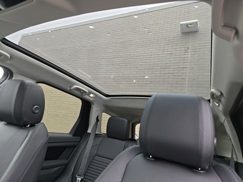 New 2025 Land Rover Discovery Sport S image 2