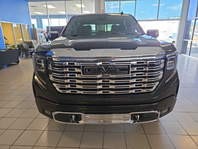 Used 2025 GMC Sierra 1500 Denali AWD/4WD image 3