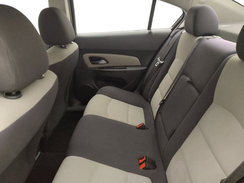 Used 2014 Chevrolet Cruze LS FWD image 18