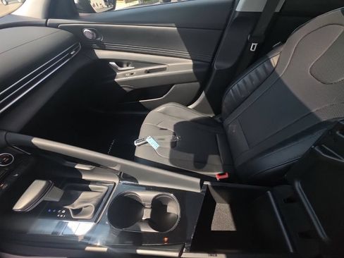 Used 2023 Hyundai Elantra Limited w/ Cargo Package FWD image 25