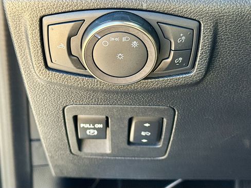 Used 2019 Ford F150 Raptor w/ Equipment Group 802A Luxury AWD/4WD image 35