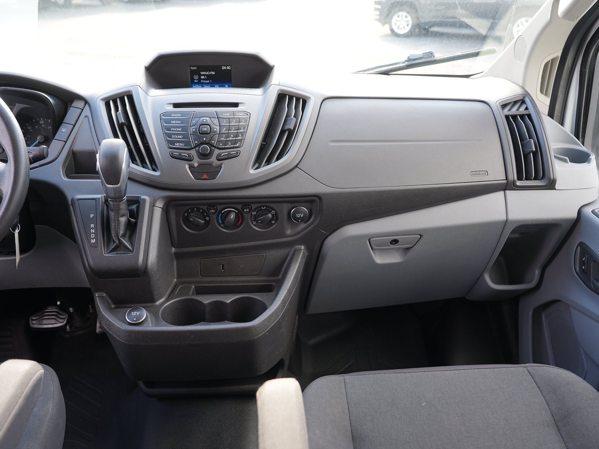 Used 2019 Ford Transit 150 XL RWD image 21