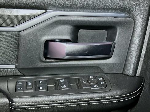 New 2026 RAM 2500 Big Horn AWD/4WD image 13