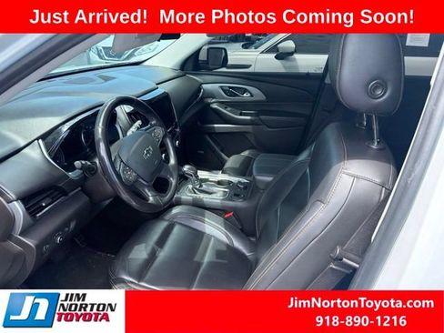 Used 2021 Chevrolet Traverse RS w/ LPO, Floor Liner Package AWD/4WD image 8