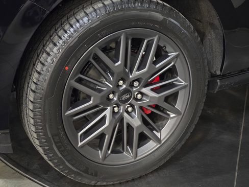 New 2025 Ford Expedition Platinum w/ Stealth Performance Package image 16