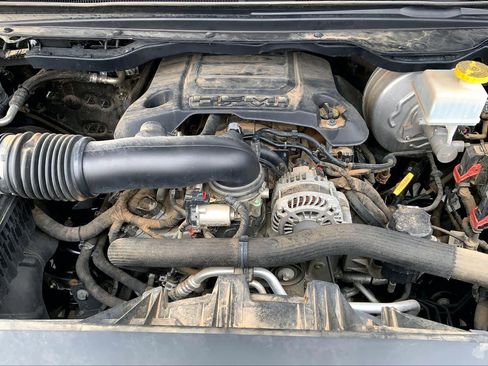 Used 2019 RAM 1500 Big Horn AWD/4WD image 32