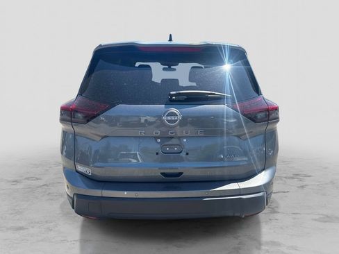 Certified 2025 Nissan Rogue S AWD/4WD image 4