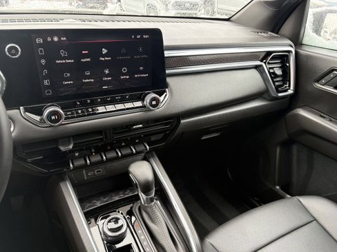 Used 2026 GMC Canyon Elevation w/ Convenience Package image 9