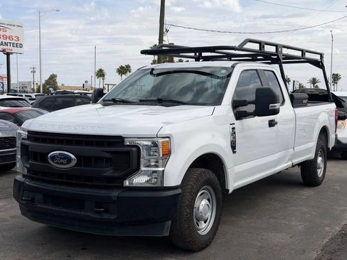 Used 2022 Ford F250 XL w/ Power Equipment Group RWD image 2