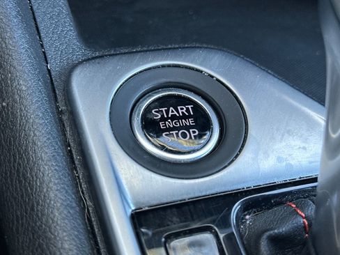 Used 2024 Nissan Sentra SR FWD image 32
