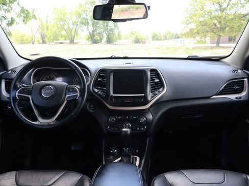 Used 2014 Jeep Cherokee Limited AWD/4WD image 16