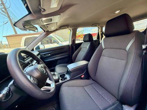 Used 2025 Honda CR-V LX image 15