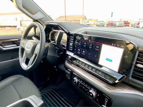 New 2026 GMC Sierra 1500 Elevation image 47