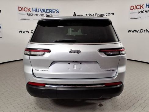 Used 2023 Jeep Grand Cherokee L Limited AWD/4WD image 5