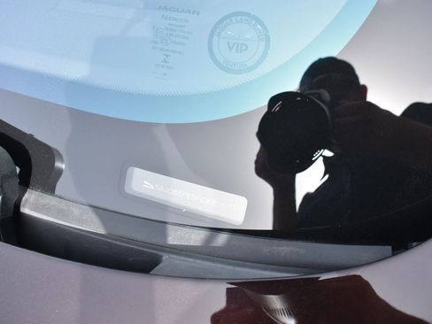 Used 2023 Jaguar F-TYPE R image 47