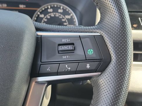 Used 2025 Mitsubishi Outlander SE FWD image 25