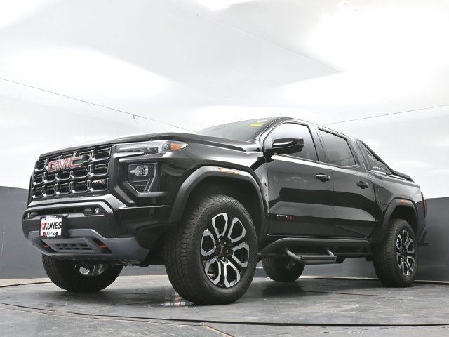 Used 2025 GMC Canyon AT4 w/ Nightfall Edition AWD/4WD image 53