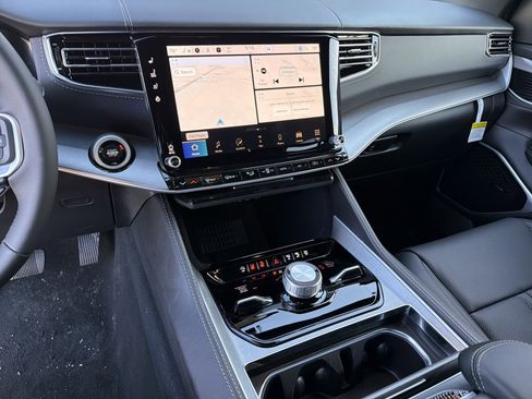 New 2026 Jeep Grand Wagoneer L Limited image 30