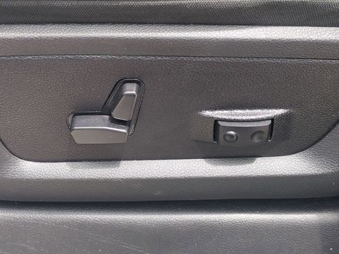 Used 2024 RAM 2500 Big Horn image 21