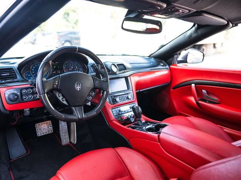 Used 2015 Maserati GranTurismo MC RWD image 20