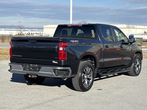 Used 2023 Chevrolet Silverado 1500 LT image 24